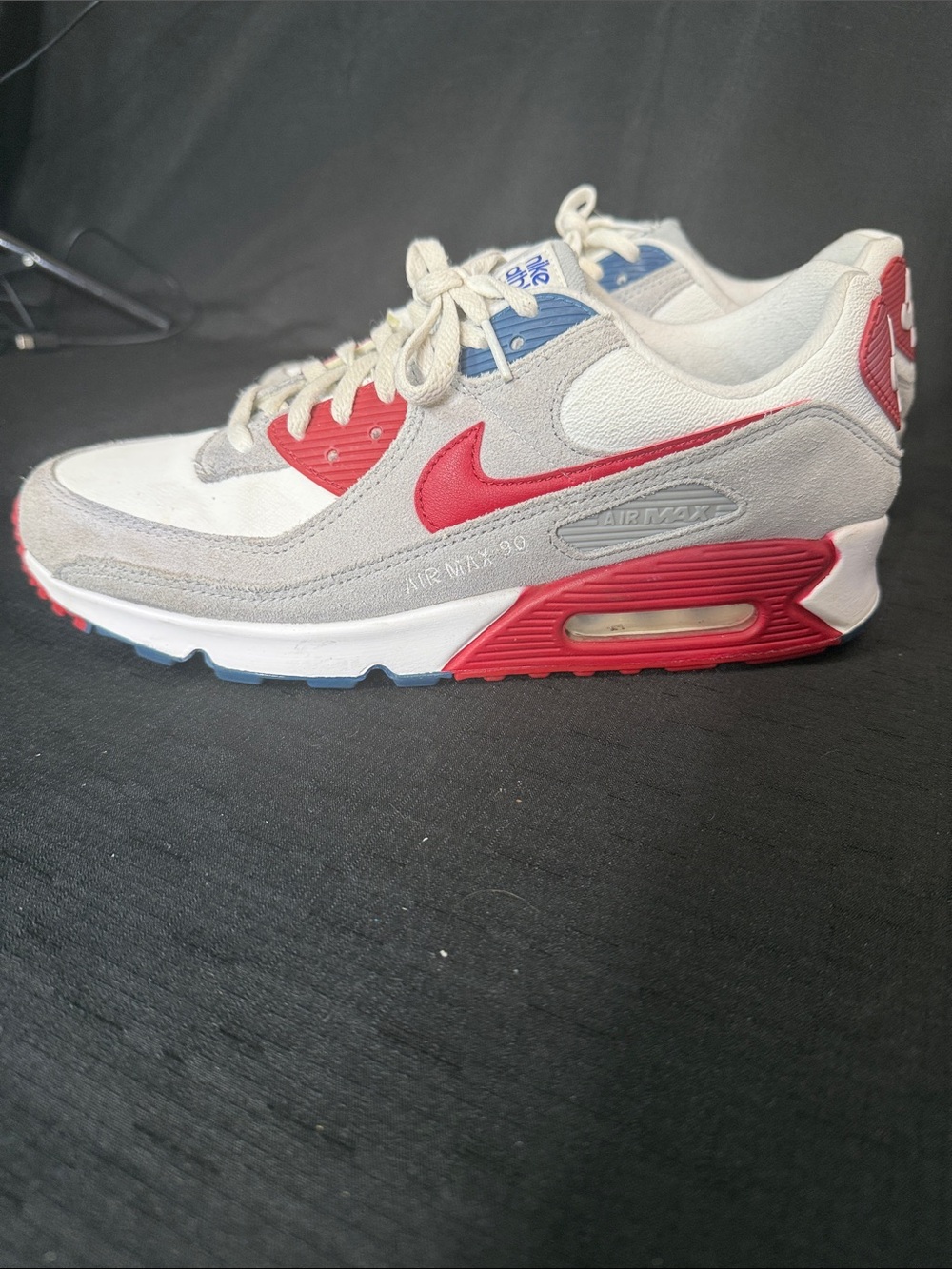 Nike White Grey Red Air Max 90 Sneaker Size 12 EXCELLENT CONDITION